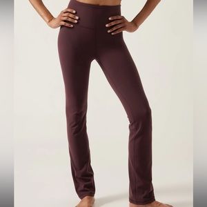 Athleta Straight Leg Pant